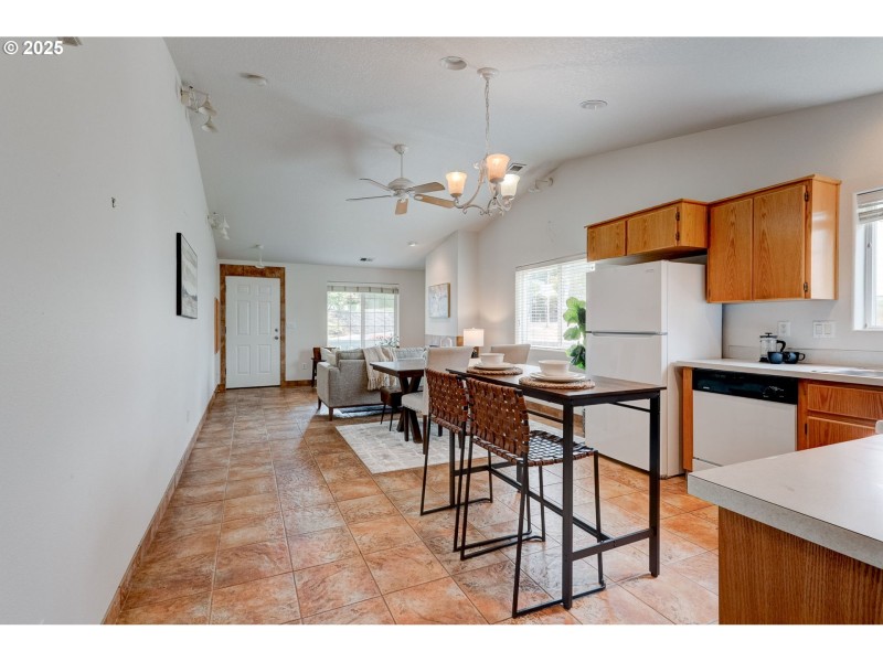 Kitchen/Living Room
