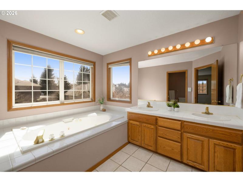 Owner's Suite Bathroom