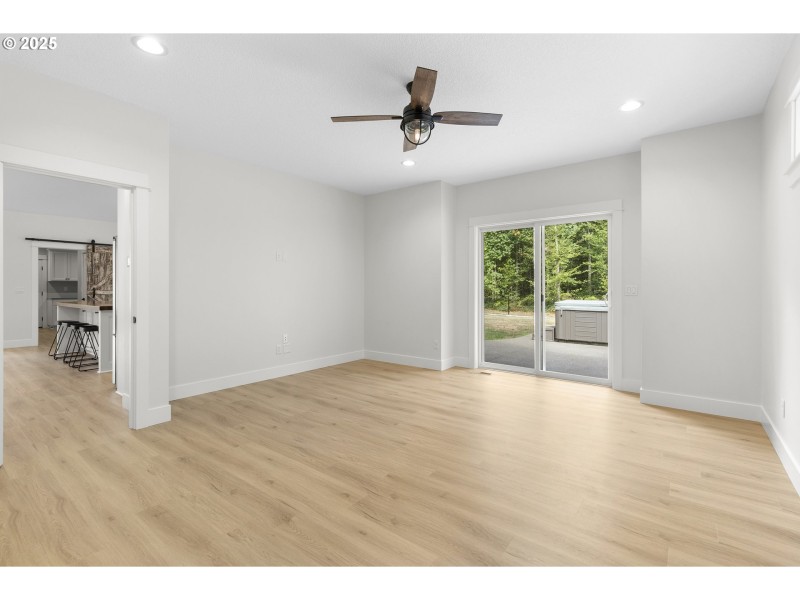 Bedroom, Primary