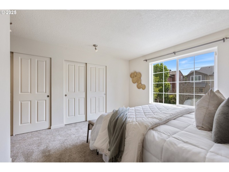 Bedroom, Primary