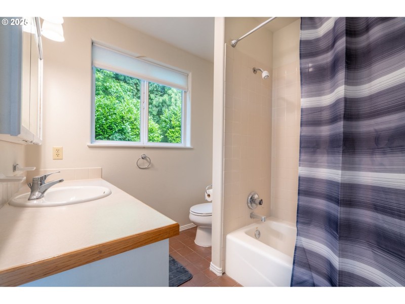 Bathroom, Attached