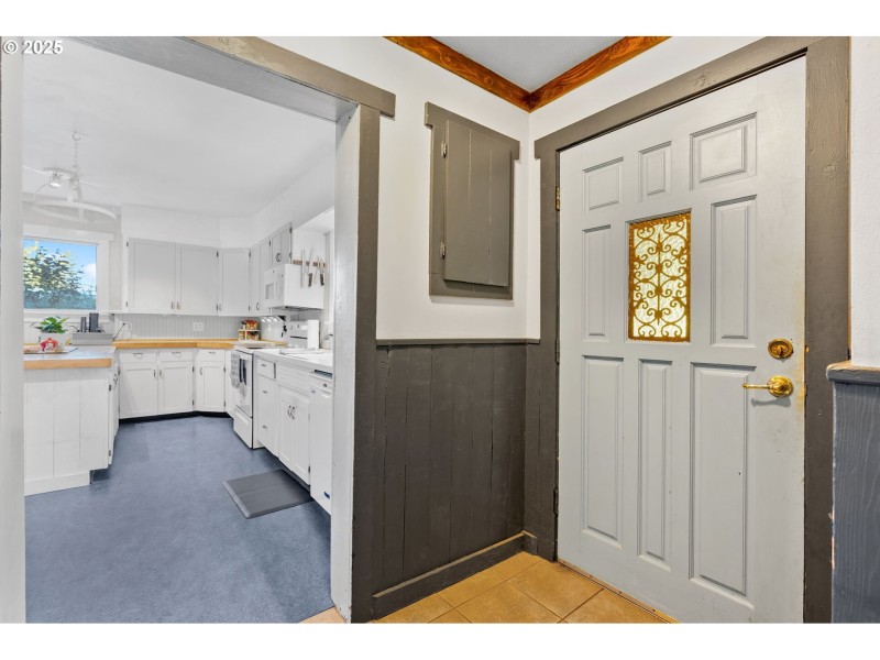 Entrance/Foyer
