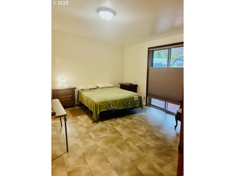 Bedroom, Owner's Suite