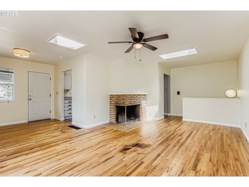 Living Room/Dining Room