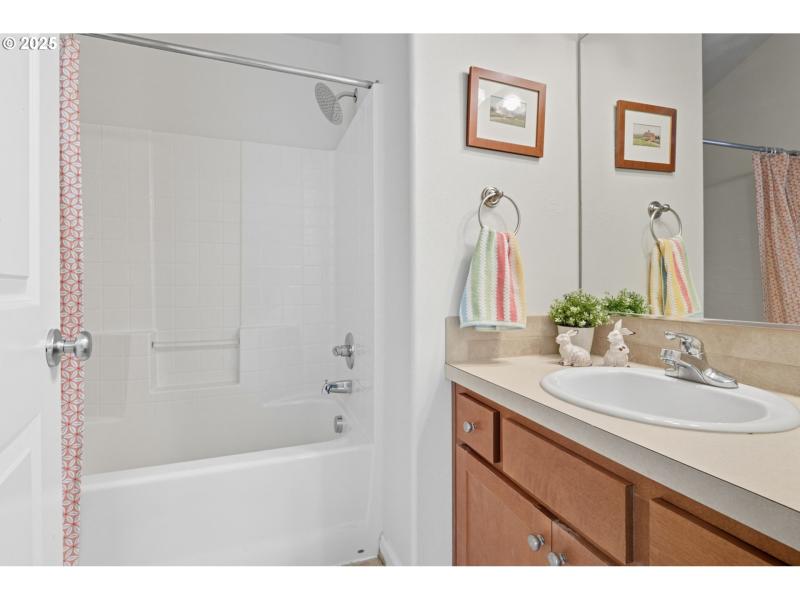 Bathroom, Attached