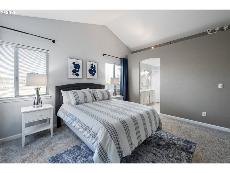 Bedroom, Primary