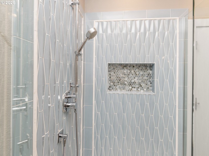 Bathroom, Attached