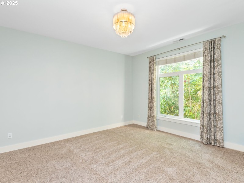 Bedroom, Primary