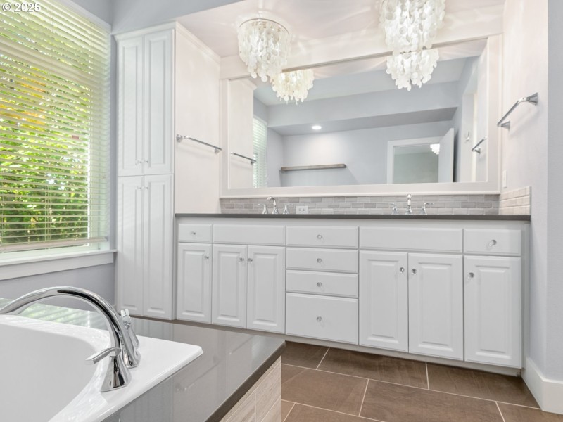Bathroom, Attached