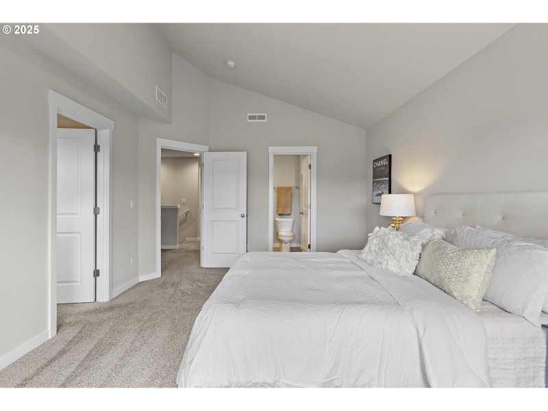 Bedroom, Primary