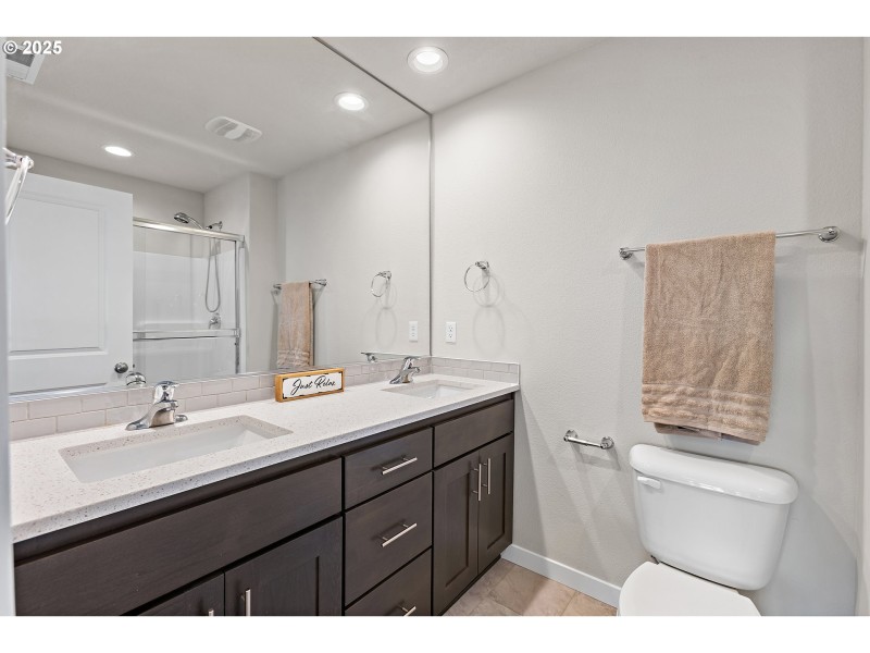 Bathroom, Attached