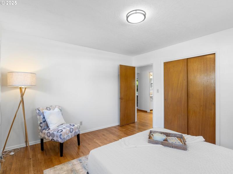 Bedroom, Primary