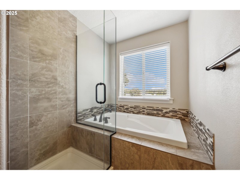 Owner's Suite Bathroom