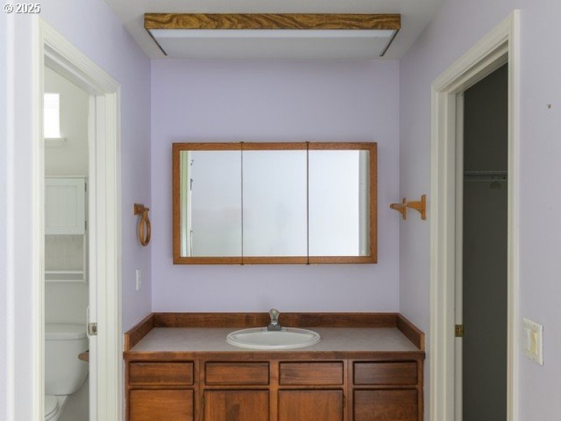Owner's Suite Bathroom