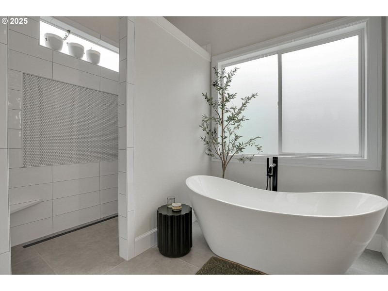 Bathroom, Attached