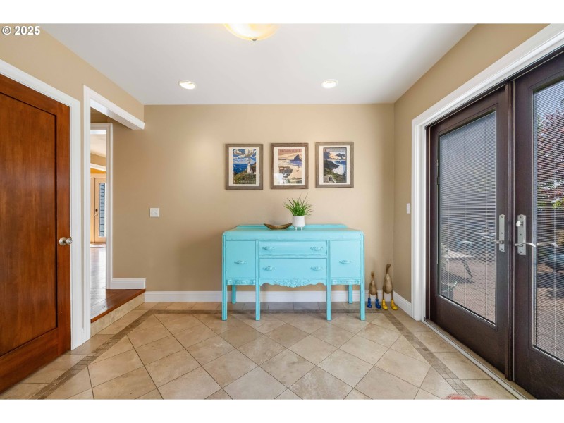 Entrance/Foyer