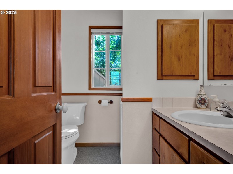 Bathroom, Attached