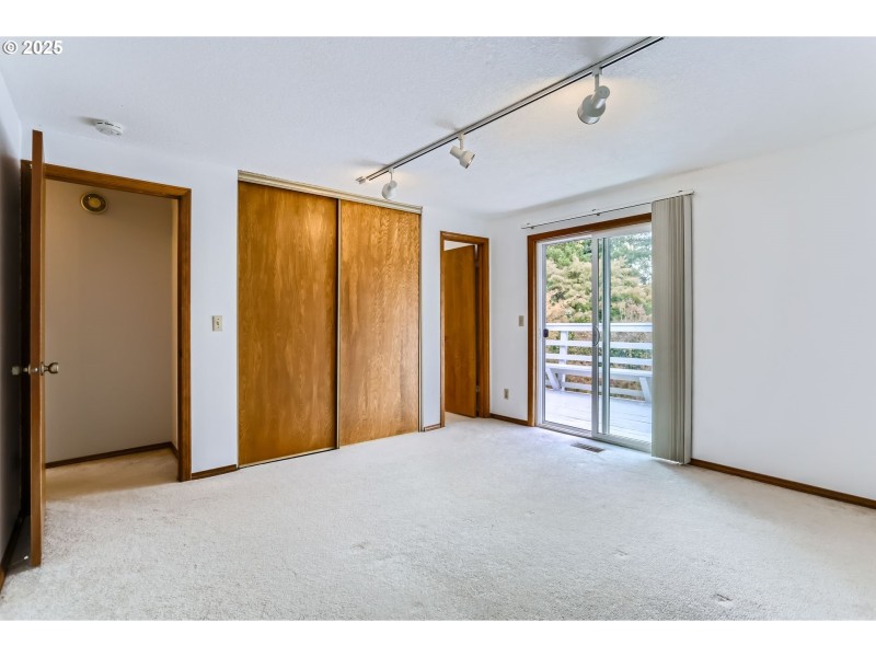 Bedroom, Owner's Suite