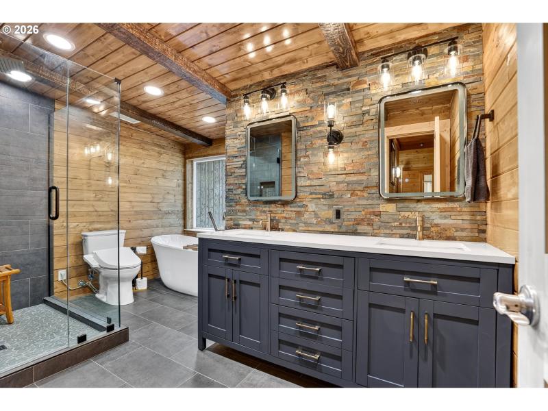 En Suite Bathroom