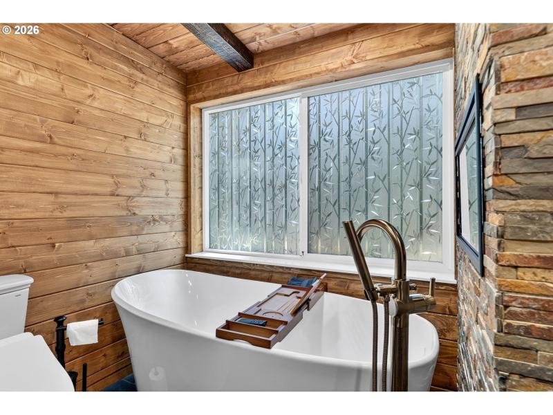 En Suite Bathroom