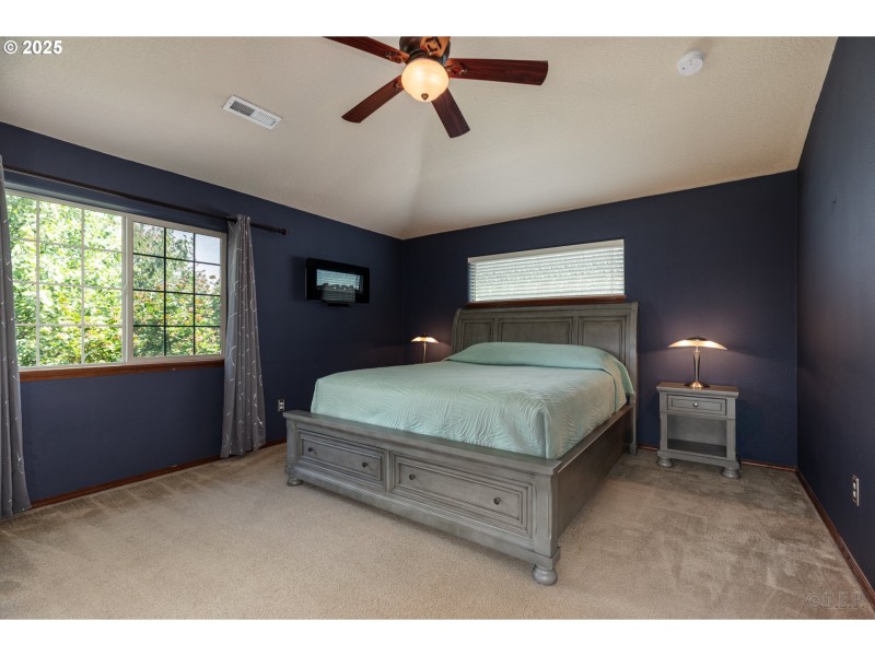 Bedroom, Primary