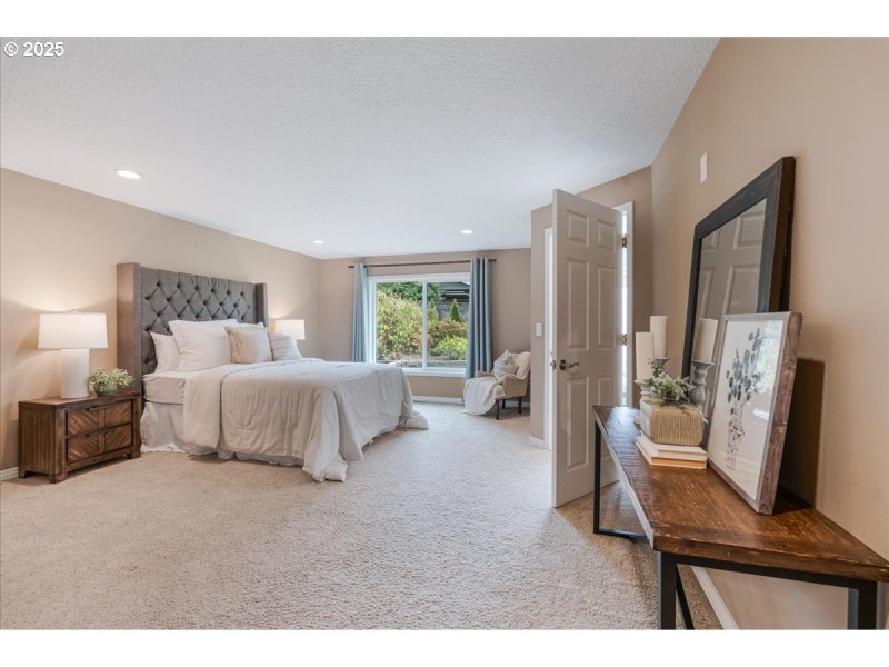 Bedroom, Owner's Suite