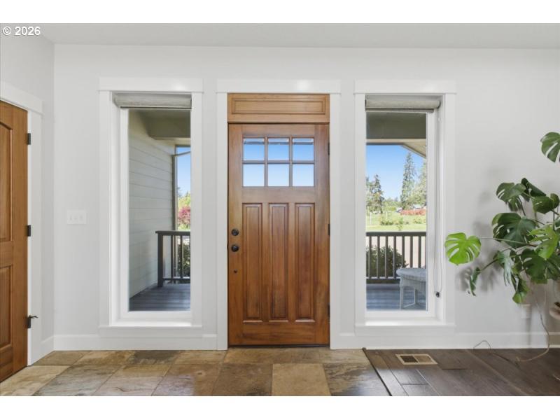 Entrance/Foyer
