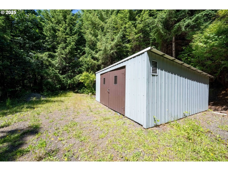 Shed