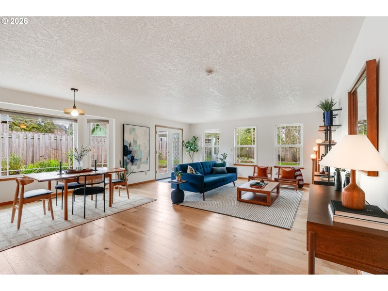 Living Room/Dining Room