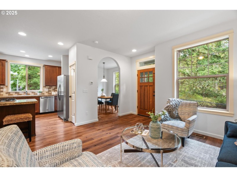 Living Room/Dining Room