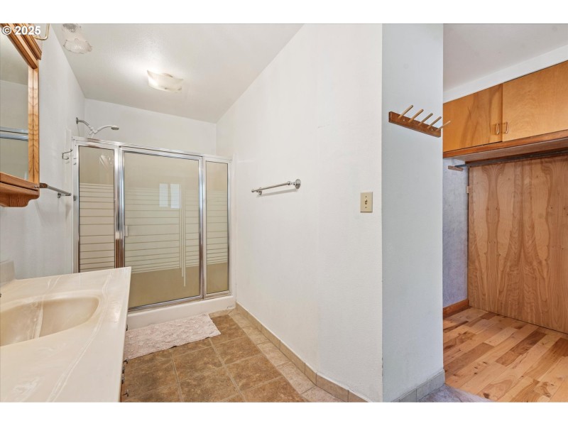 Owner's Suite Bathroom