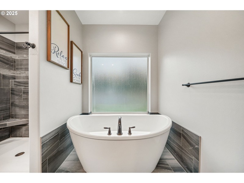 Owner's Suite Bathroom