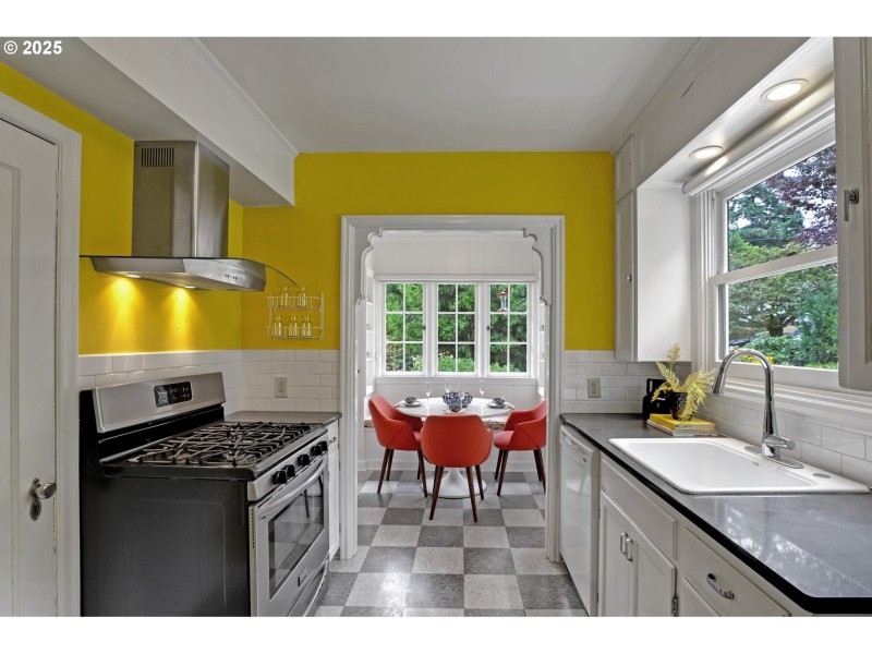 Kitchen/Nook