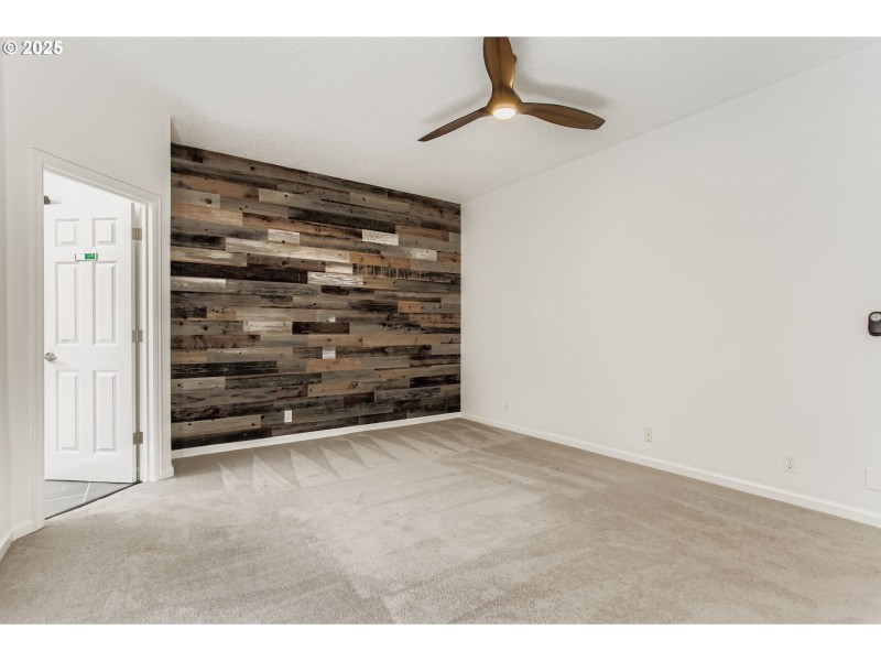 Bedroom, Primary