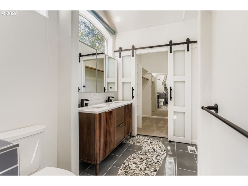 Bedroom, Owner's Suite