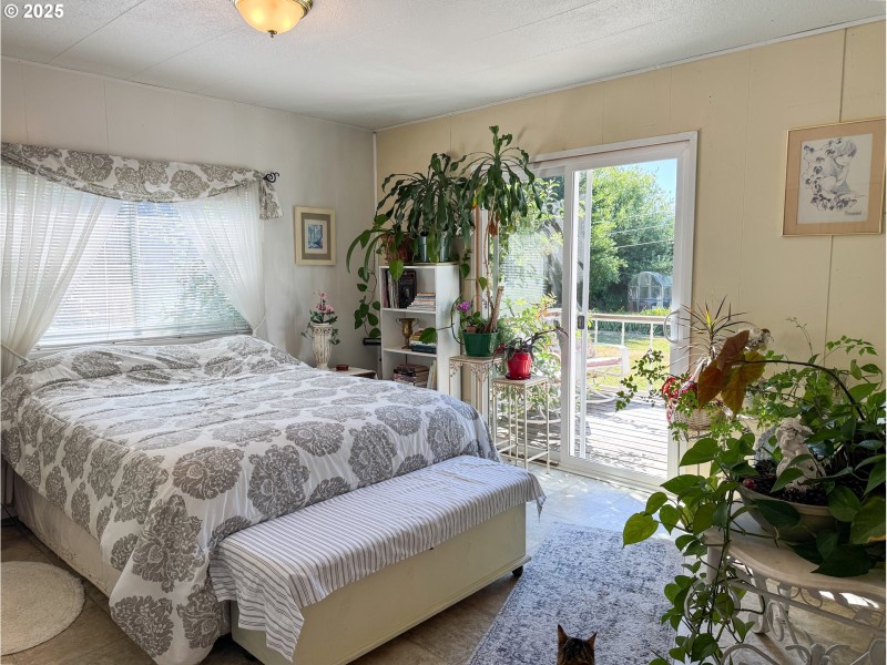 Bedroom, Owner's Suite
