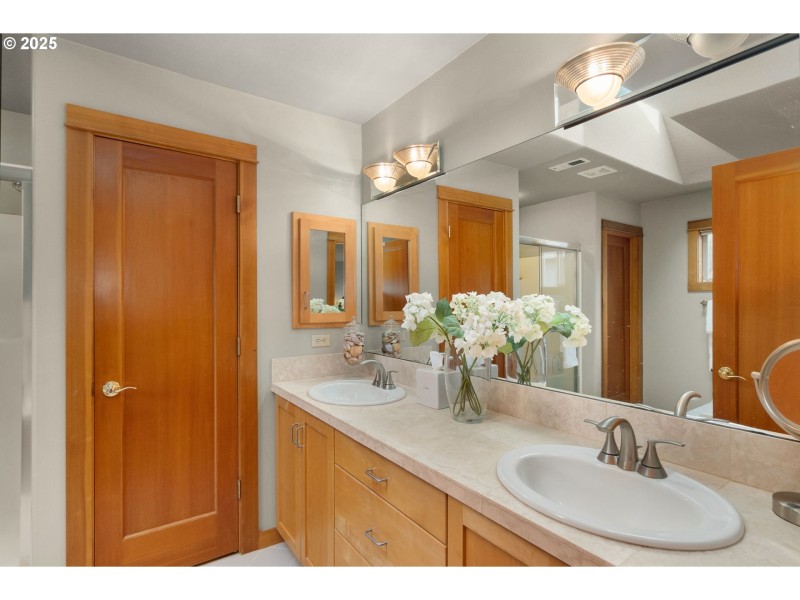 Owner's Suite Bathroom