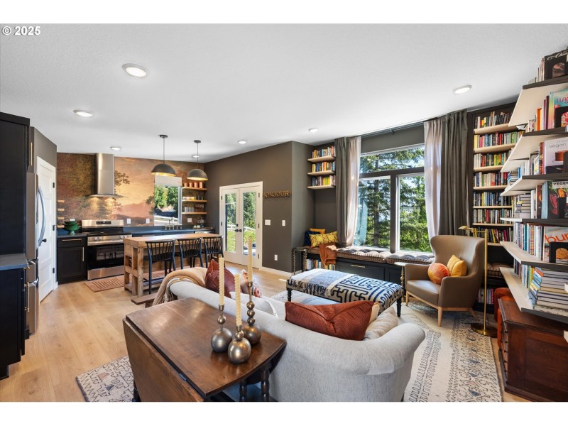Kitchen/Living Room