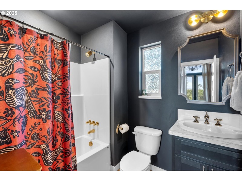 Owner's Suite Bathroom