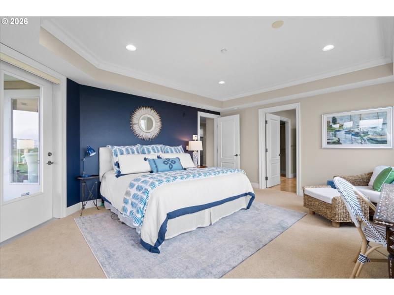Bedroom, Primary