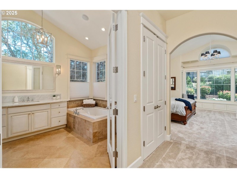 Owner's Suite Bathroom