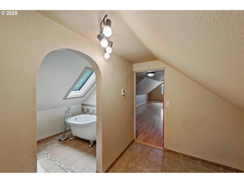 Bathroom, Attached
