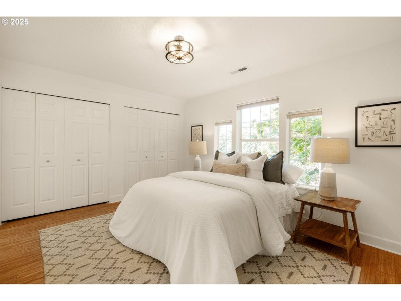 Bedroom, Primary