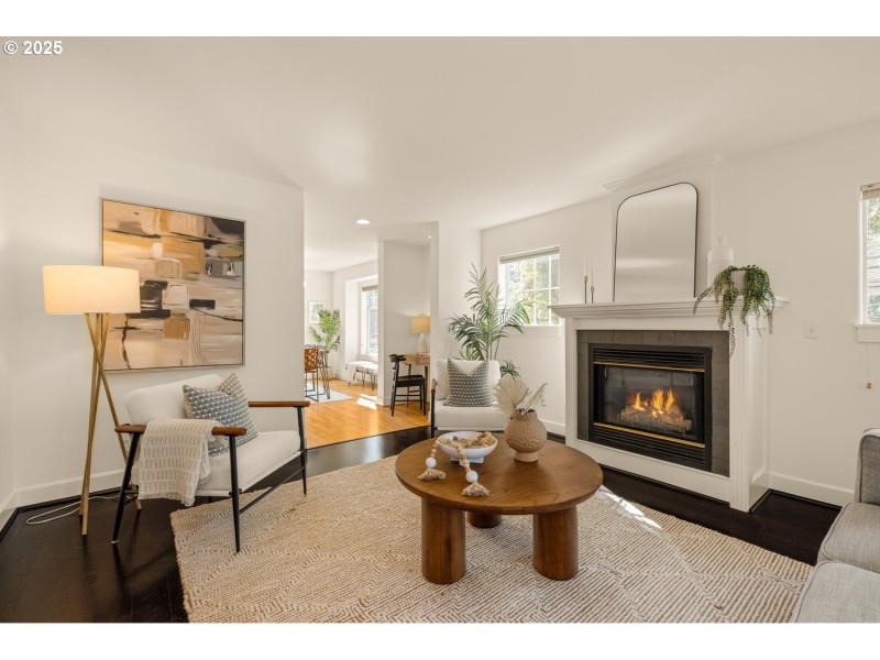 Living Room/Dining Room