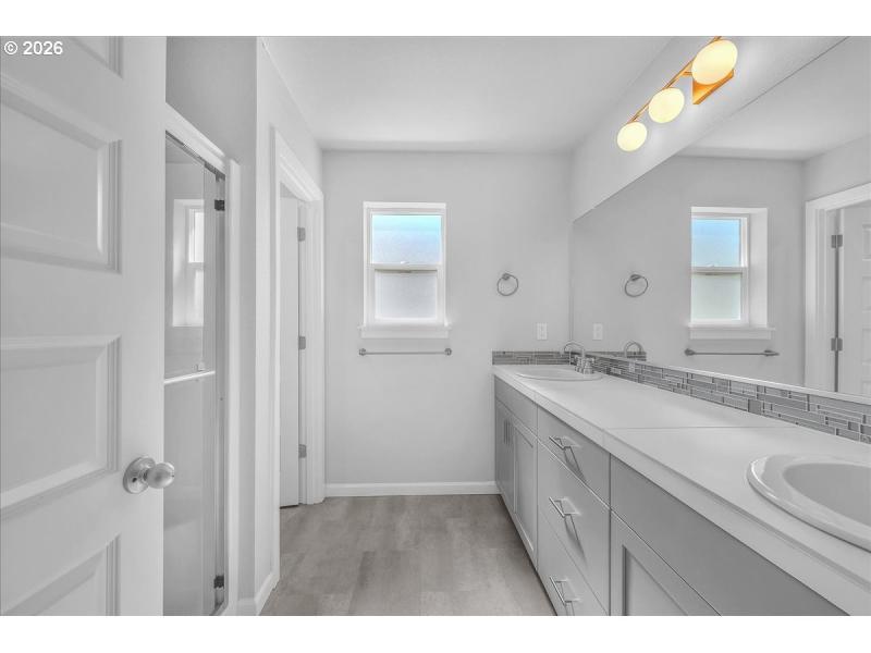 Bathroom, Attached