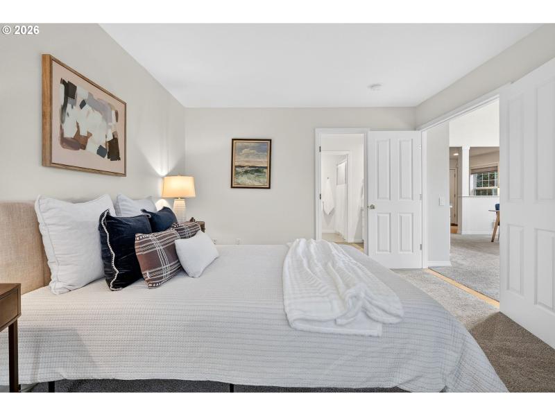 Bedroom, Primary