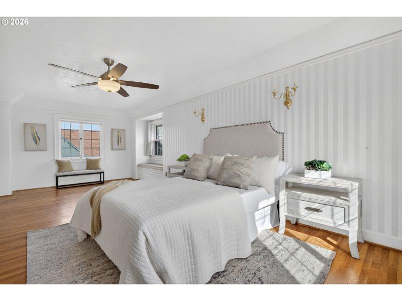 Bedroom, Primary