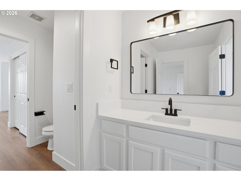 Bathroom, Attached