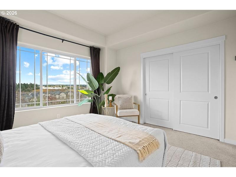 Bedroom, Primary