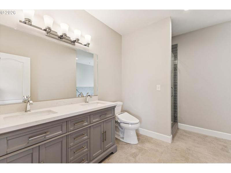 Bathroom, Attached